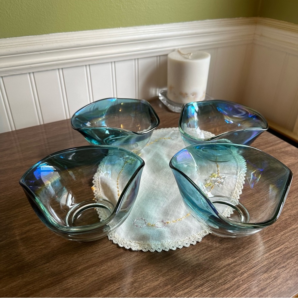 Set of 4 Mid-Century Ombre Iridescent Cyan Blue Triangle Snack Bowls